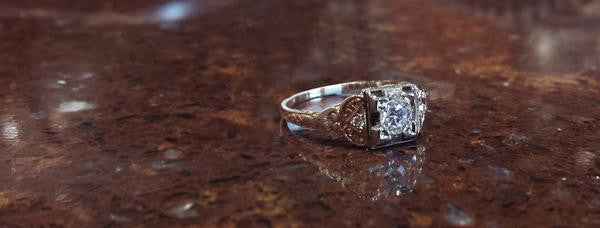 Retro Vintage Jewelry: delicate, but never demure